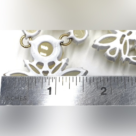 J. CREW Misty Faux Stone Statement Bib Gold Tone Necklace 20" - Picture 7 of 13